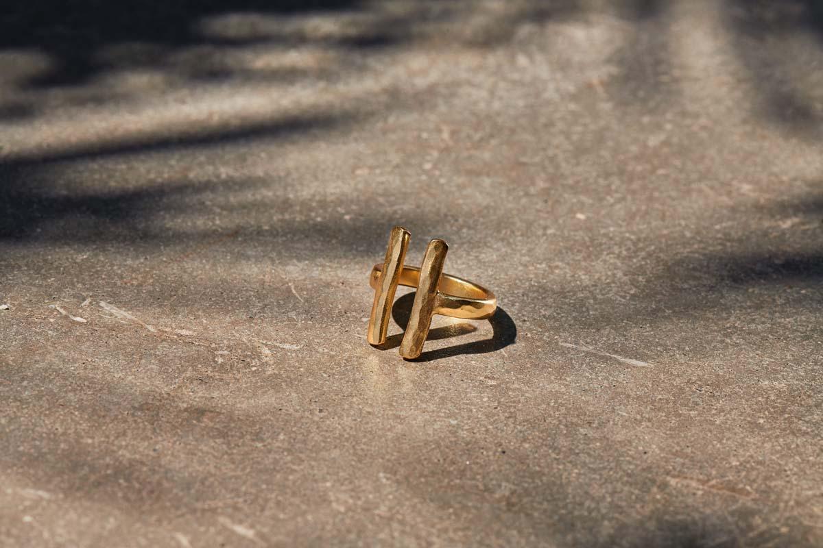 Atili Double Bar Ring Band