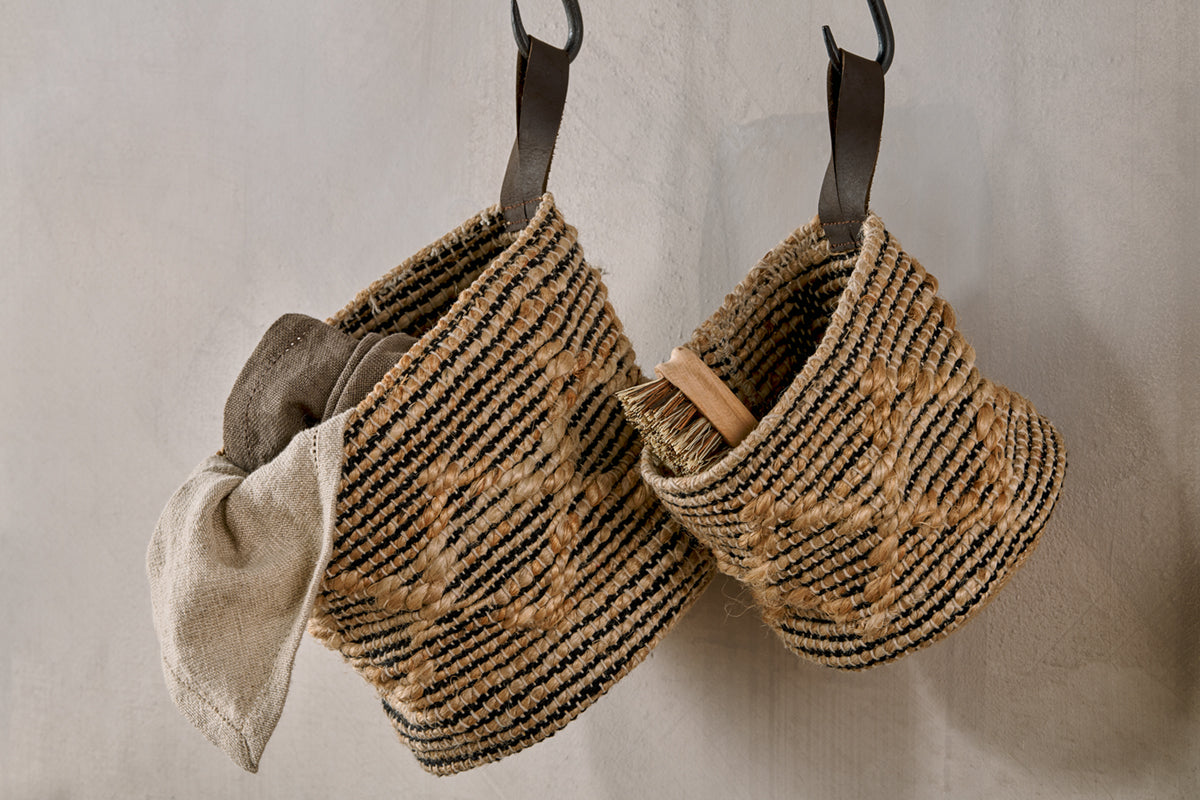 Mannu Cotton & Hemp Wall Hung Basket - Natural & Black