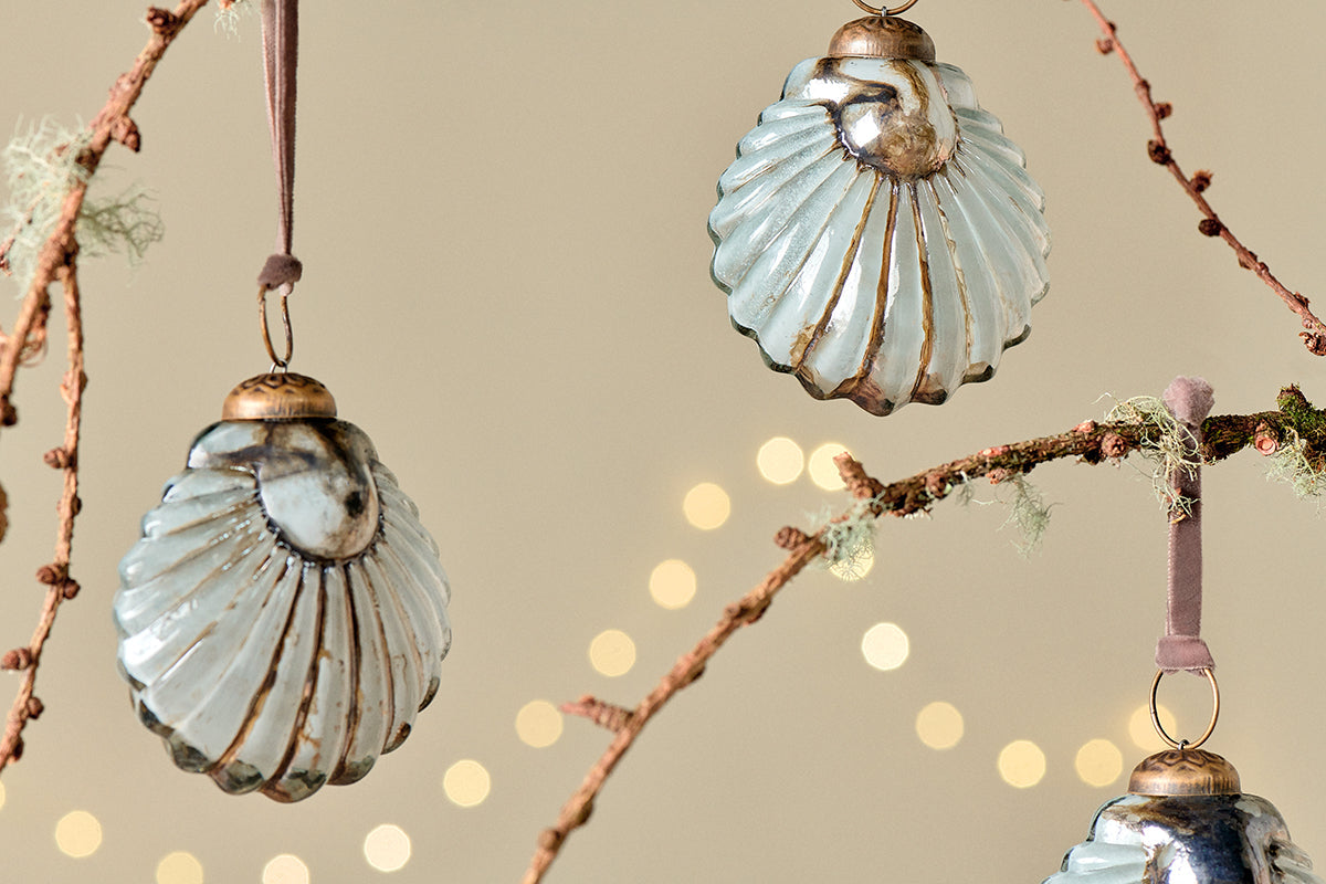 Sohni Shell Baubles - Gold & Cream - (Set of 4)