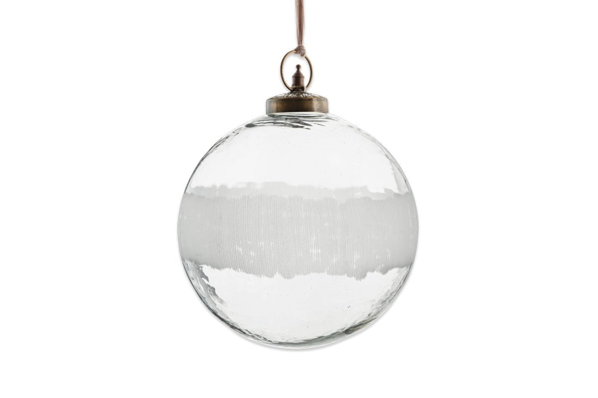 nkuku CHRISTMAS DECORATIONS Anara Etched Bauble