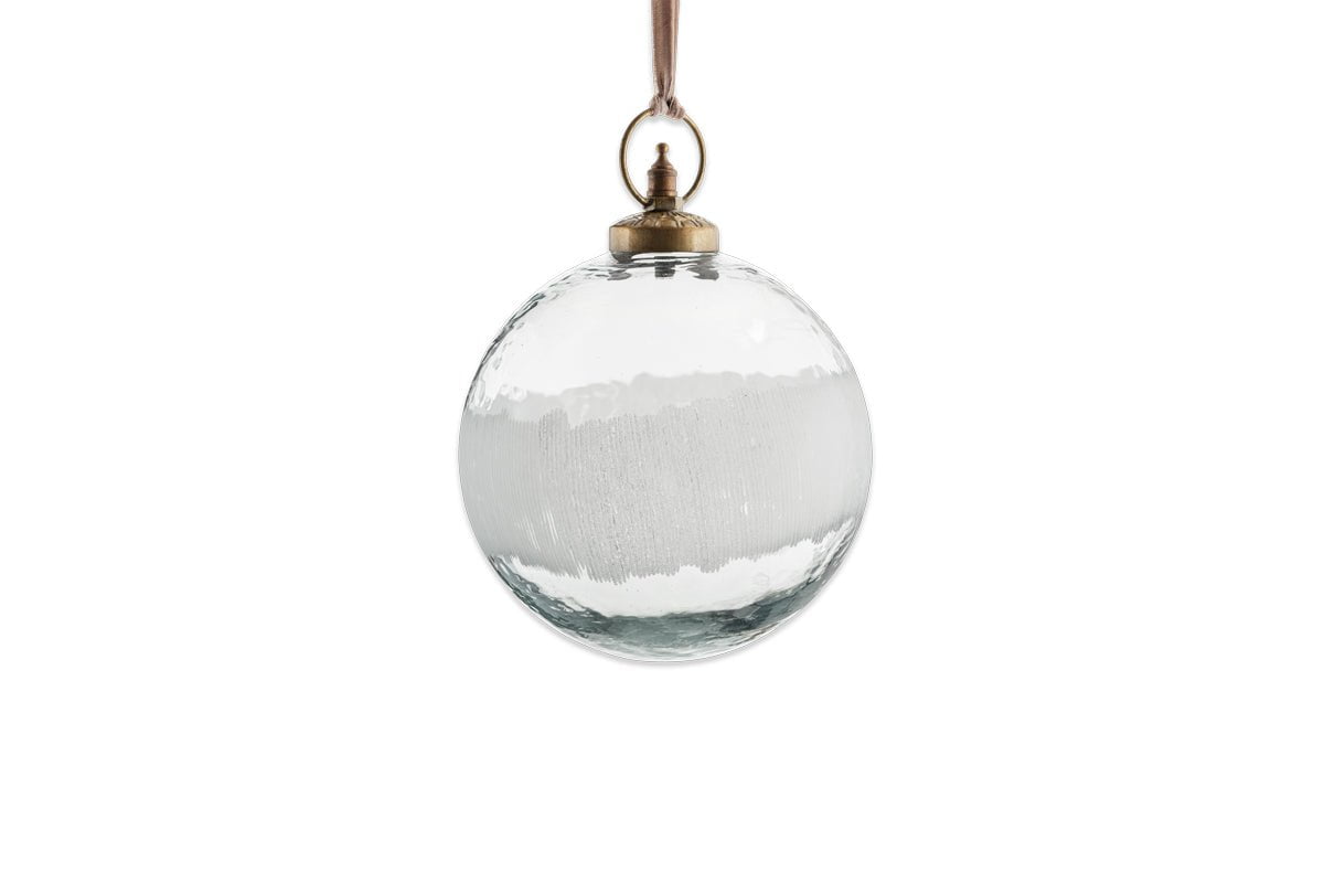 nkuku CHRISTMAS DECORATIONS Anara Etched Bauble