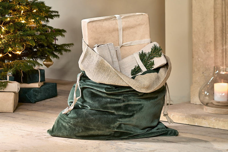 Nkuku CHRISTMAS DECORATIONS Karru Cotton Velvet Sack - Forest Green