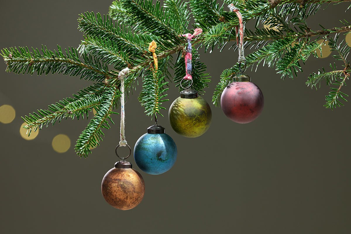 nkuku CHRISTMAS DECORATIONS Oko Baubles (Set of 4)